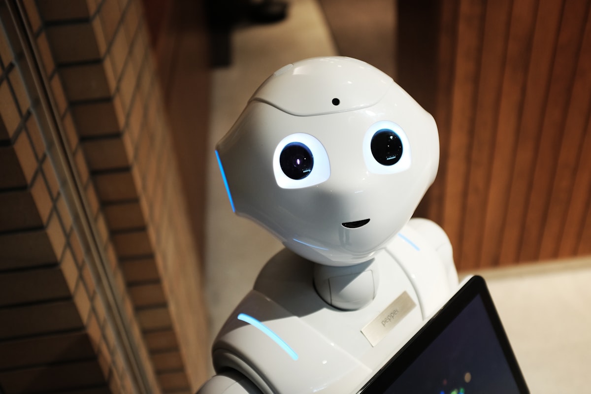 Futuristic AI robot representing everyday AI